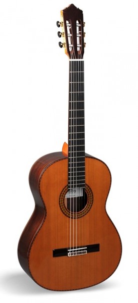 Фото PEREZ Luthier India Cedar Классическая гитара