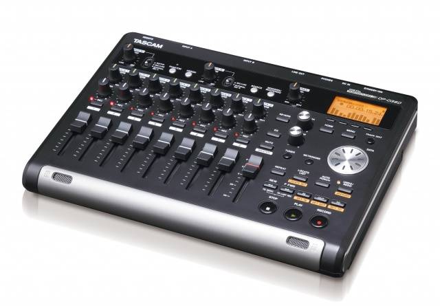 Фото TASCAM DP-03SD