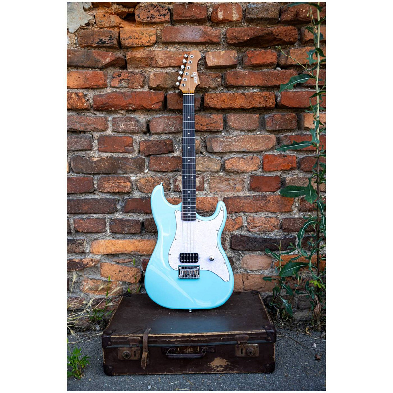 Фото Электрогитара JET JS-400 HT BL