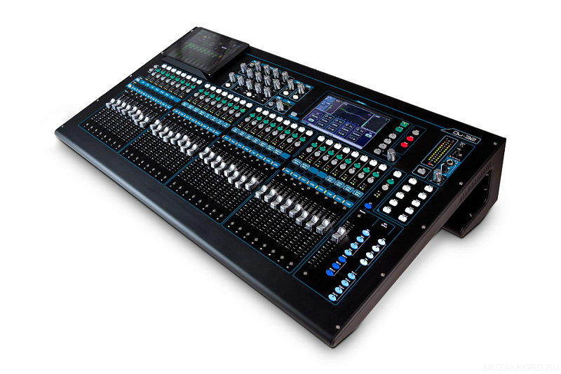Фото ALLEN&HEATH QU-32C