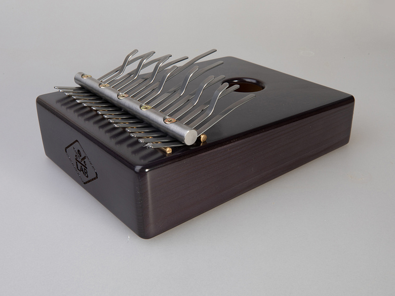 Фото KL-A-K15MNPM-D Калимба каримба 15, Nunga, средняя, черная, Kalimba LAB