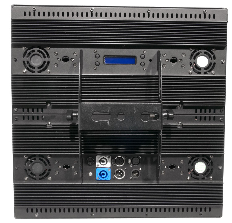 Фото CHAUVET Nexus4x4 Светодиодная панель-блендер