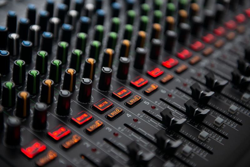 Фото Микшер MACKIE ONYX12